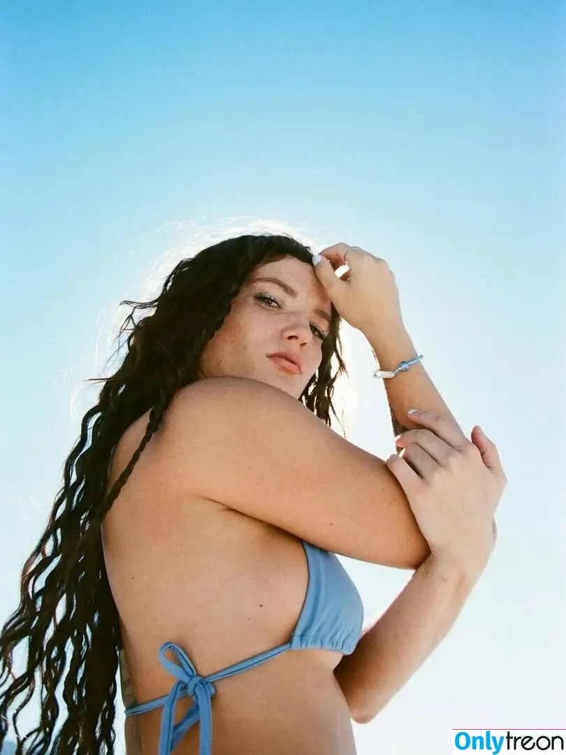 Jade Chynoweth nude photo #0759 (jadebug98)