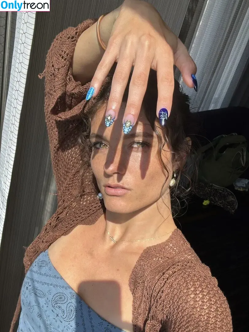 Jade Chynoweth nude photo #0769 (jadebug98)