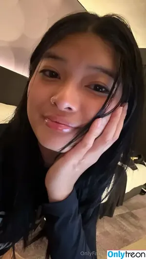 JadeyJade / jadeyyjadee nude photo #0050