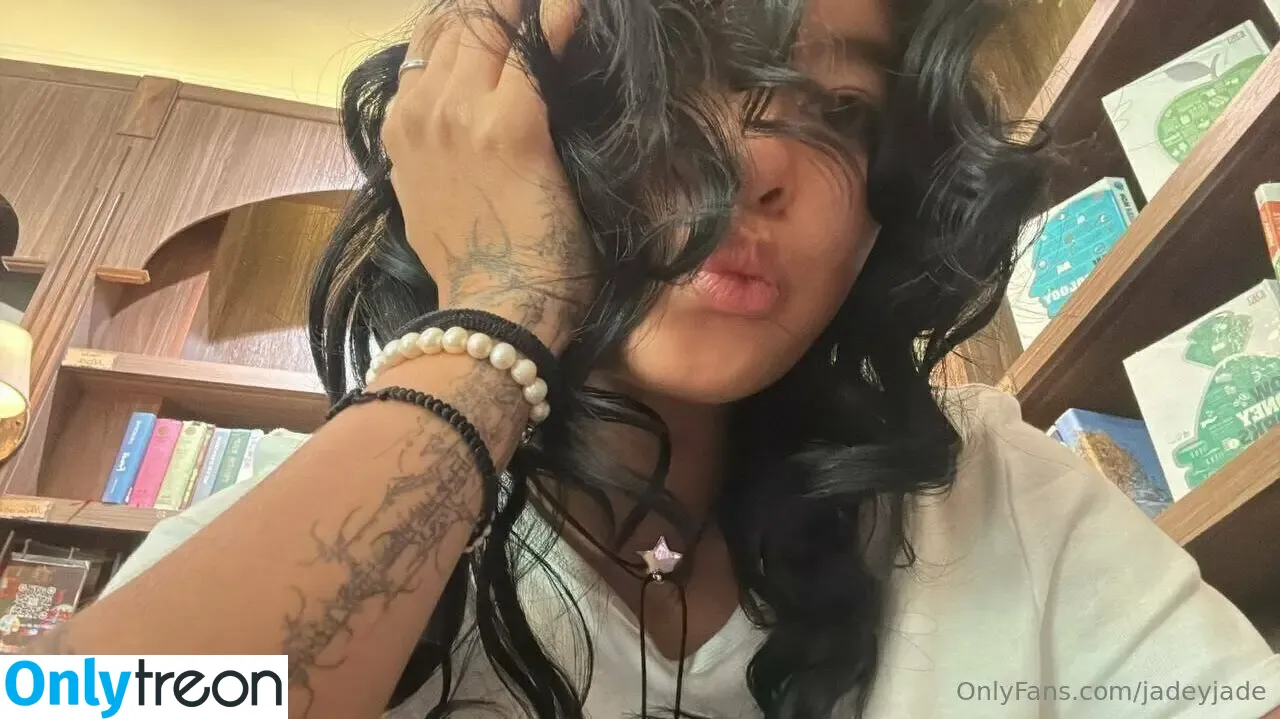 JadeyJade nude photo #0038 (jadeyyjadee)