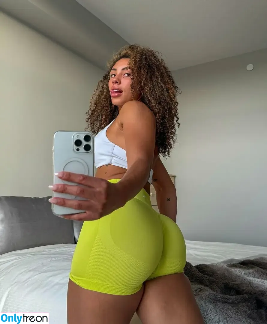 Jaidyn Felicetti nude photo #0072 (SweetLikeHoneyy_ / sweetlikehoneyy__)