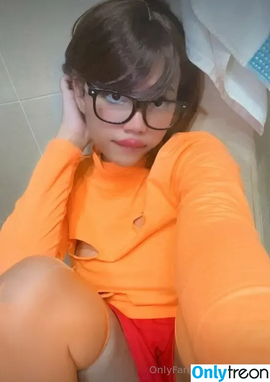 Jailhailet nude photo #0090 (jailhailet06 / jailhailet_)