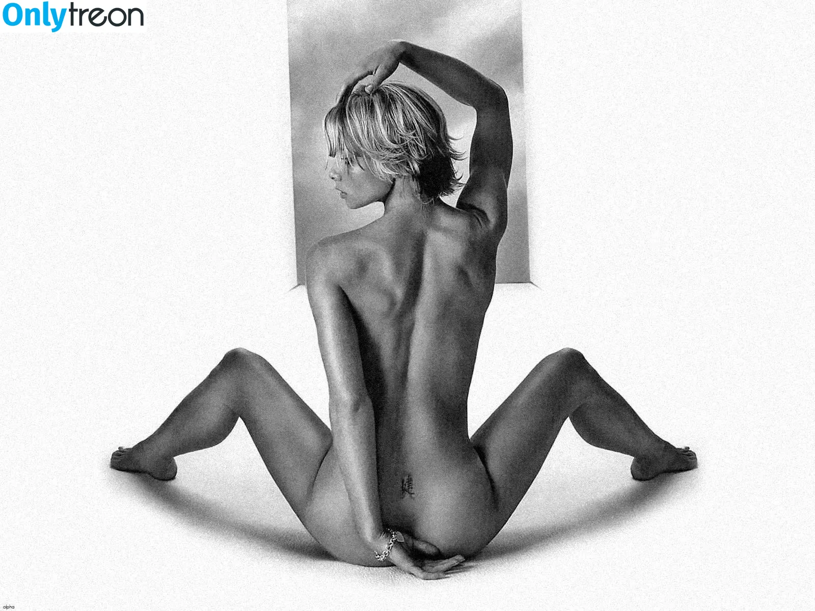 Jaime Pressly nude photo #0038 (jaimepressly)