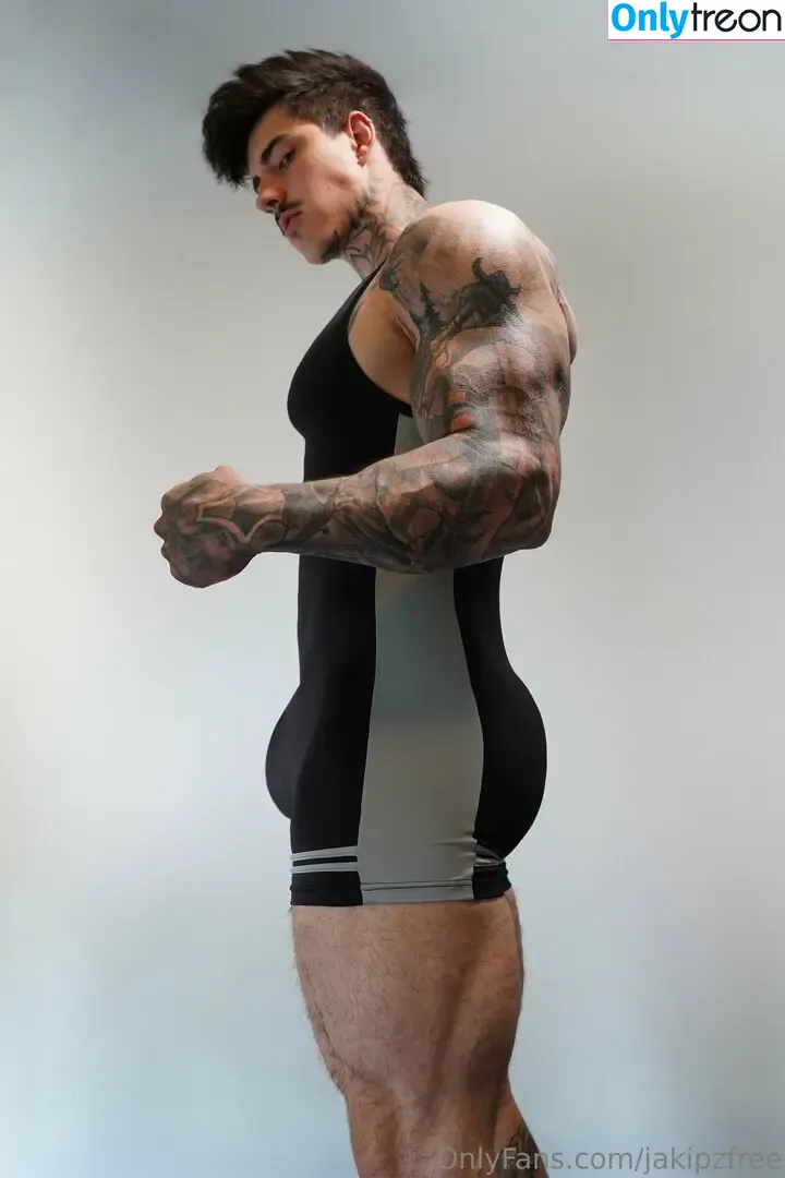 jakipzfree nude photo #0083 (jakeandrich)