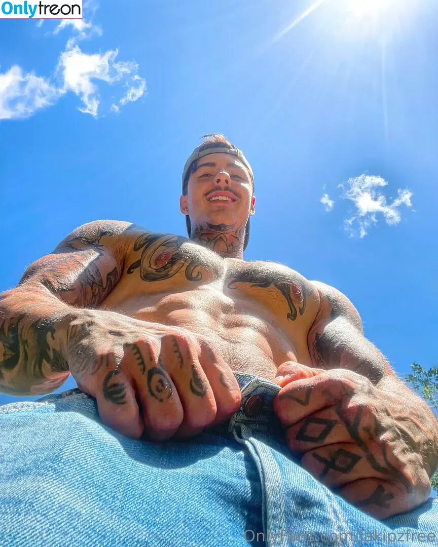 jakipzfree nude photo #0095 (jakeandrich)