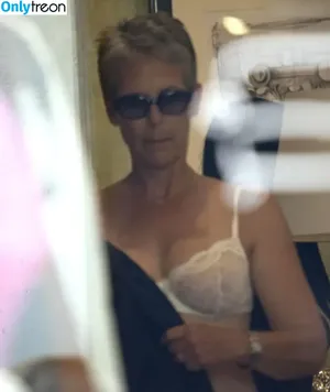 Jamie Lee Curtis / jamieleecurtis nude photo #0016