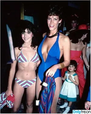 Jamie Lee Curtis / jamieleecurtis nude photo #0138