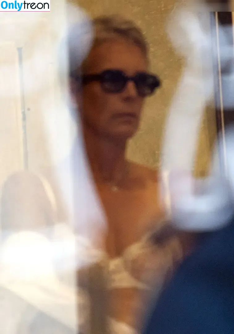 Jamie Lee Curtis nude photo #0023 (jamieleecurtis)