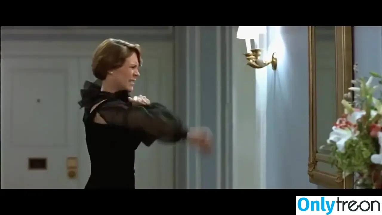 Jamie Lee Curtis nude photo #0111 (jamieleecurtis)