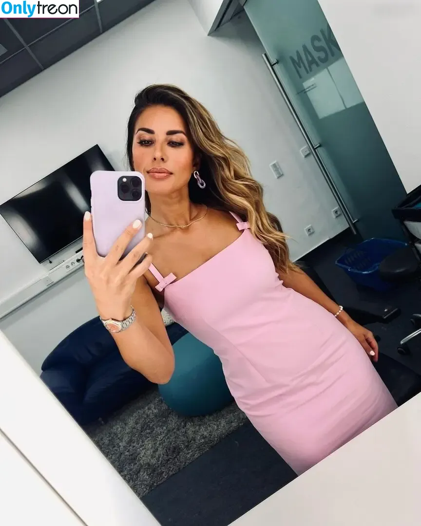 Jana Azizi nude photo #0106 (jana_azizi / janaazizi)