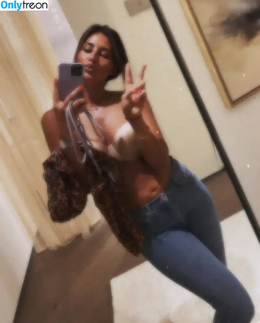 Jana Azizi nude photo #0142 (jana_azizi / janaazizi)
