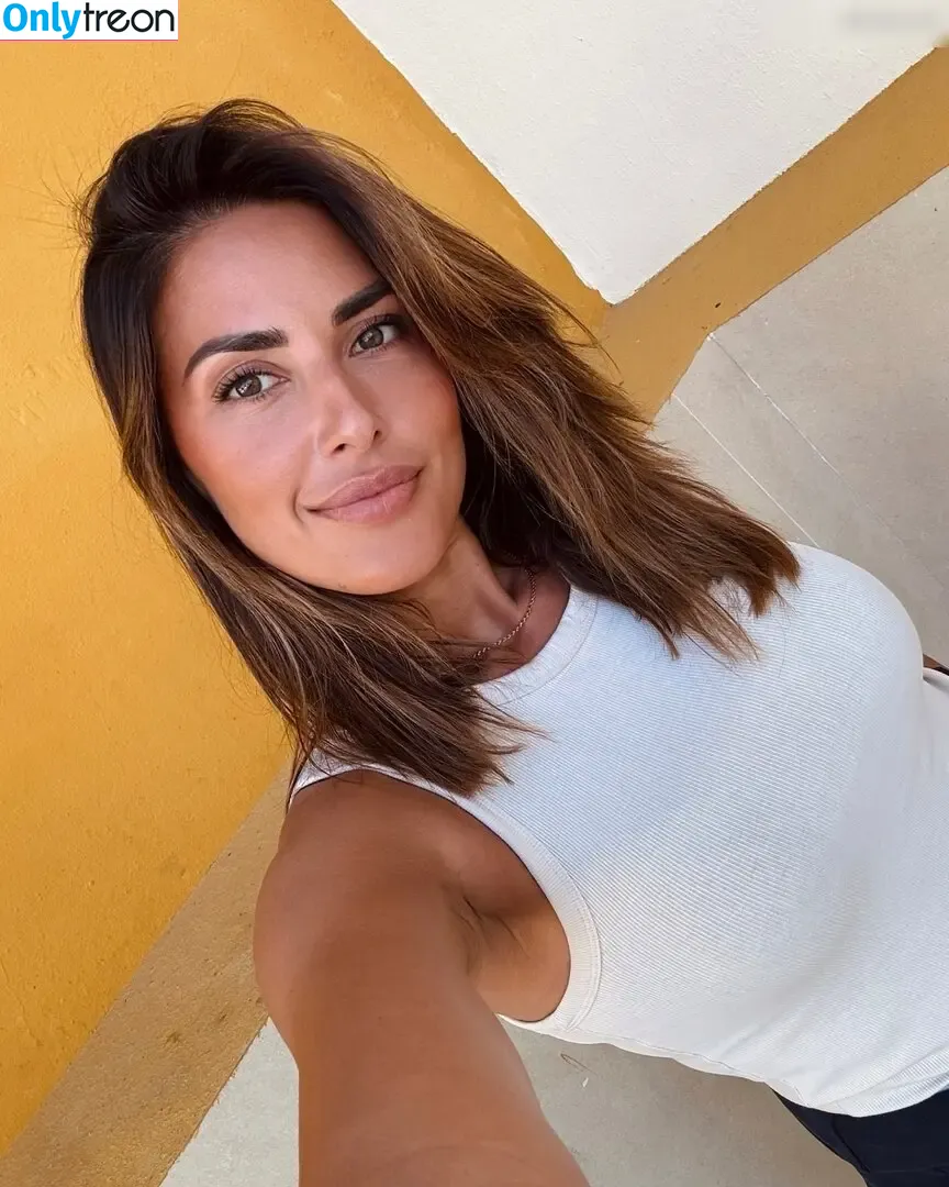 Jana Azizi nude photo #0173 (jana_azizi / janaazizi)