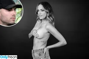 Jana Kramer / kramergirl nude photo #0179