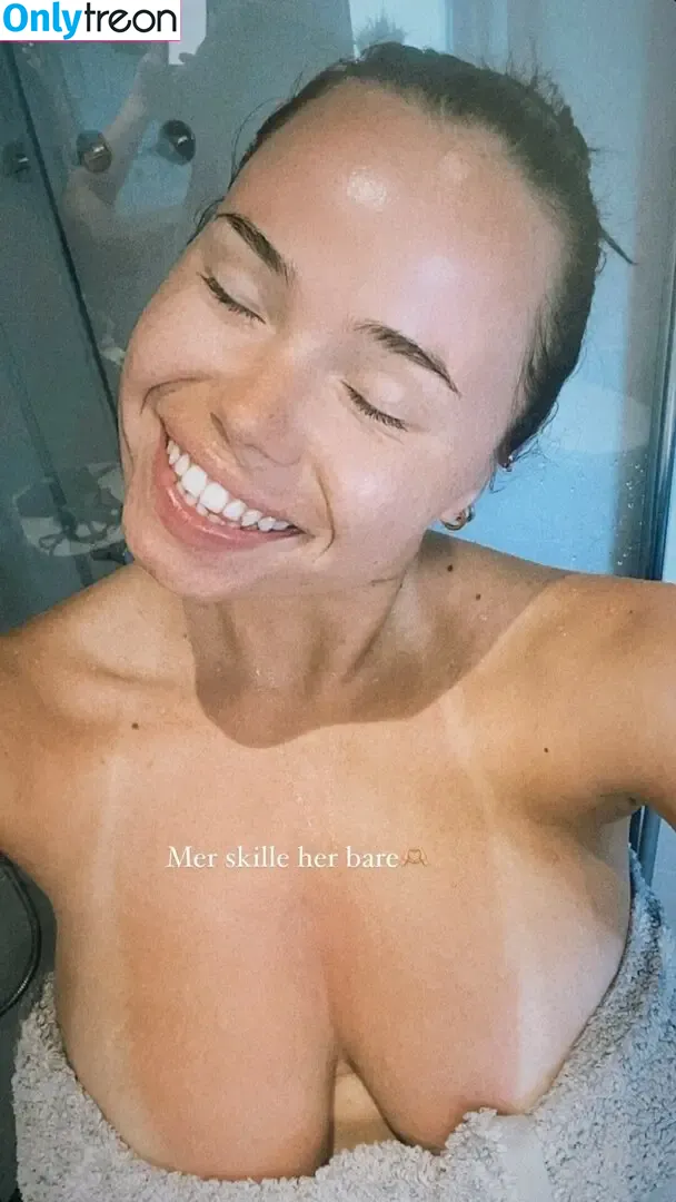 Jana Kristina Heiland nude photo #0010 (janakristinah)