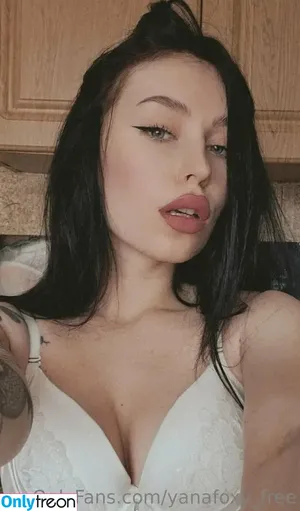 janafoxxxy / jana_foxy.vip / janafoxy nude photo #0012