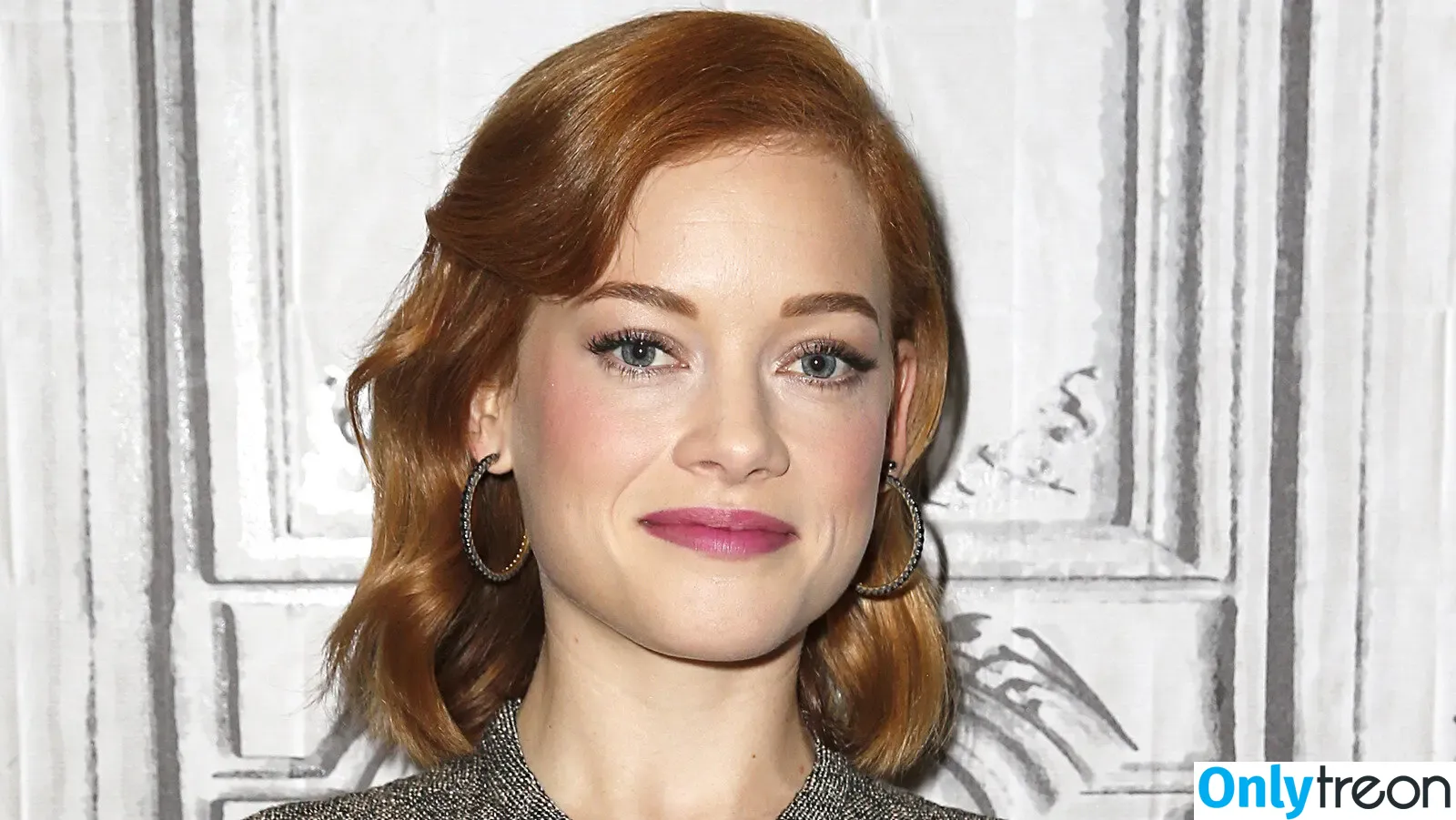 Jane Levy nude photo #0220 (janeclevy / jcolburnlevy)