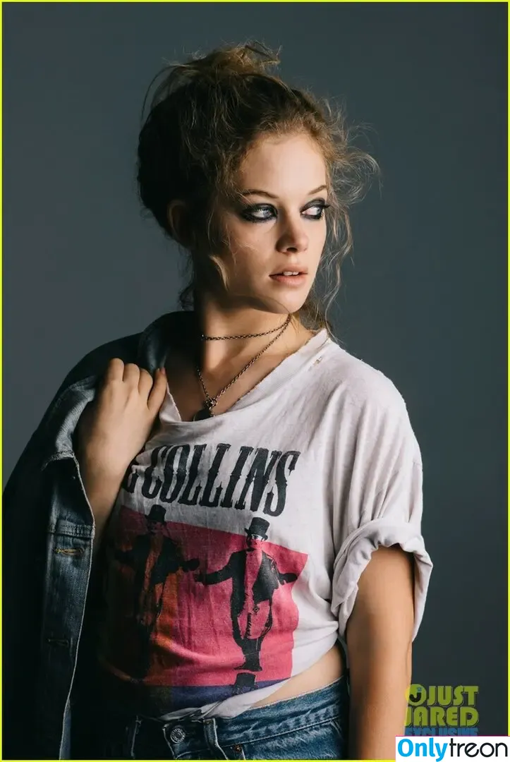 Jane Levy nude photo #0225 (janeclevy / jcolburnlevy)
