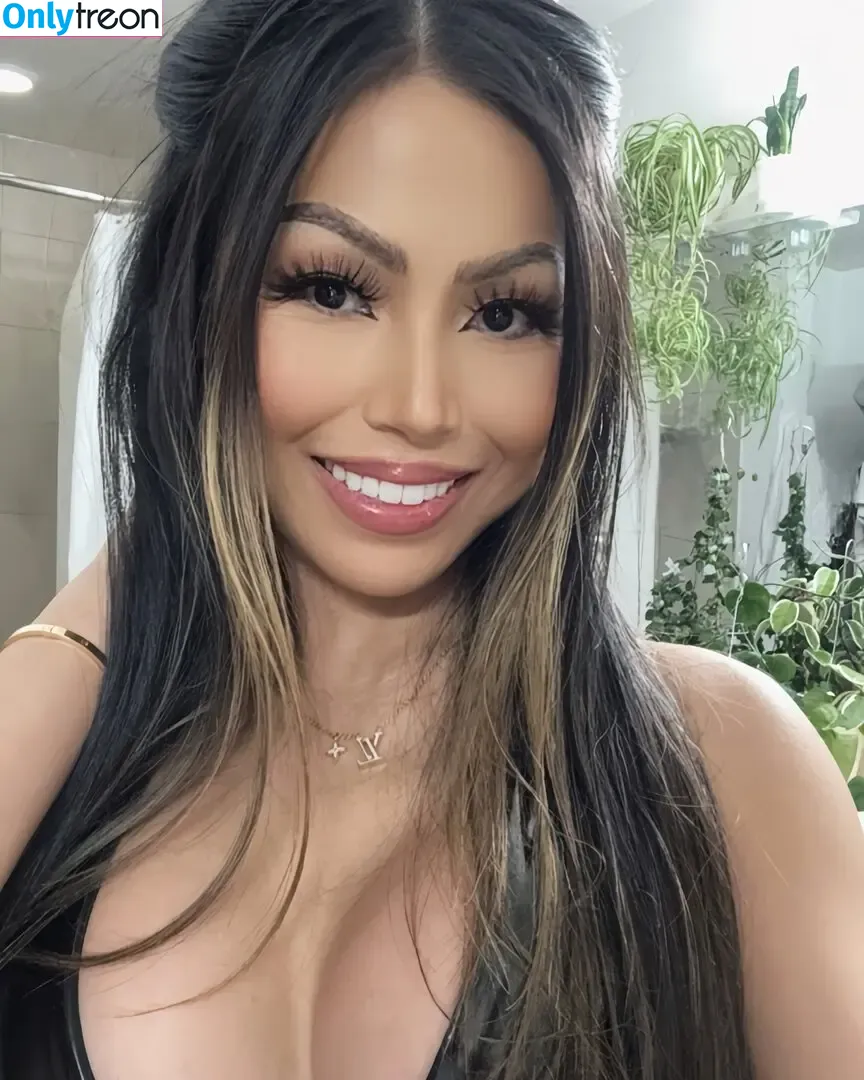 Jane Yum nude photo #0053 (Jane Yumul / janeymeow / janeyum)