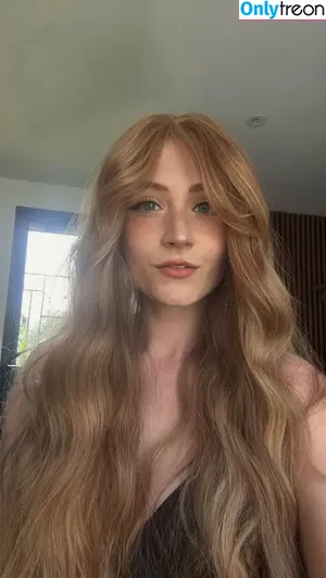 Janet Devlin / JanetJealousy / janetdevlinofficial nude photo #0262