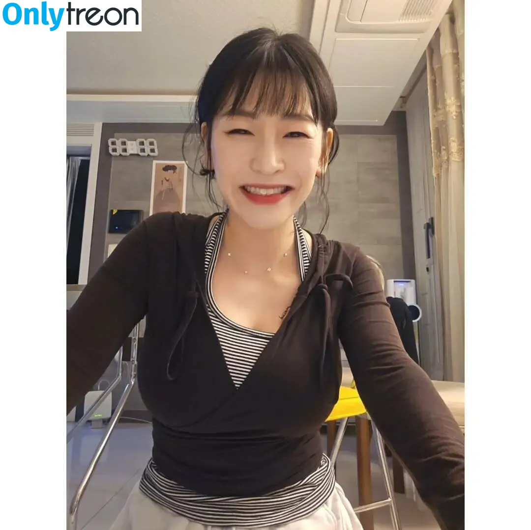 Jang Seul Gi nude photo #0026 (popopocoooo / 장슬기 / 랭구티비ranggoo)