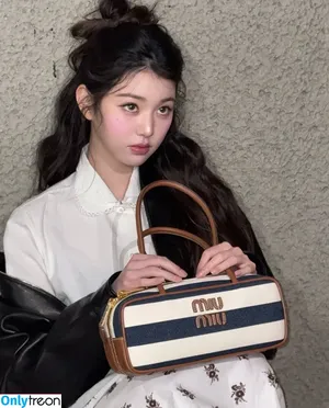 Jang Won-young / for_everyoung10 / 장원영 WONYOUNG nude photo #1923