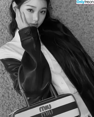 Jang Won-young / for_everyoung10 / 장원영 WONYOUNG nude photo #1928
