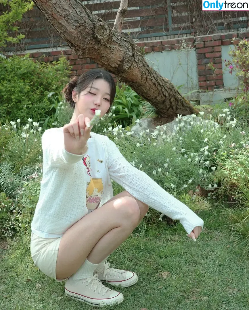 Jang Won-young nude photo #1825 (for_everyoung10 / 장원영 WONYOUNG)