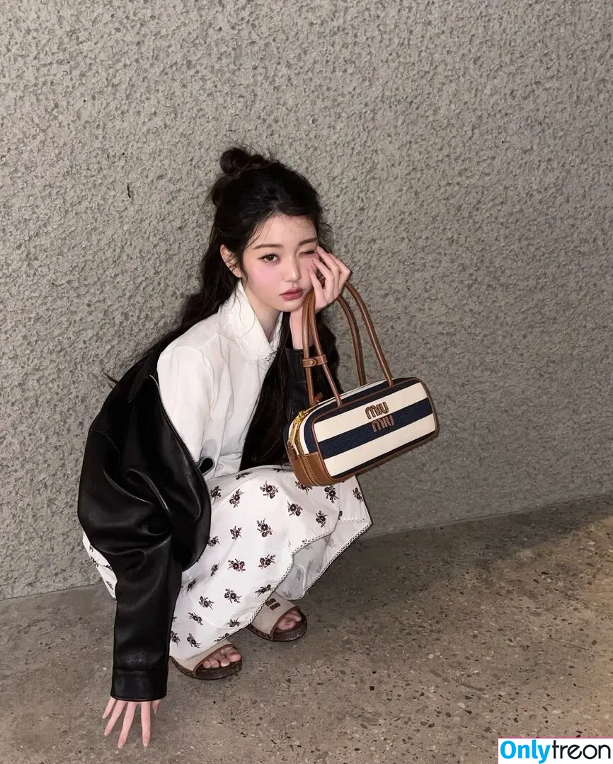 Jang Won-young nude photo #1925 (for_everyoung10 / 장원영 WONYOUNG)