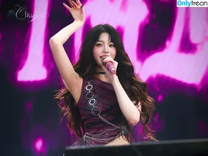 Jang Won-young / for_everyoung10 / 장원영 WONYOUNG nude photo #2050