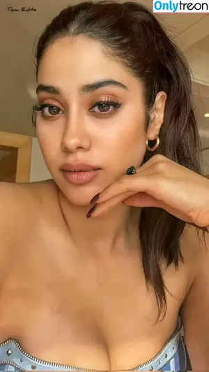 Janhvi Kapoor / janhvikapoor / janhvikapoorr nude photo #0233