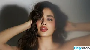 Janhvi Kapoor / janhvikapoor / janhvikapoorr nude photo #0249
