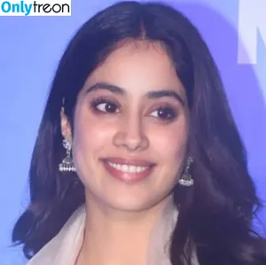 Janhvi Kapoor / janhvikapoor / janhvikapoorr nude photo #0261