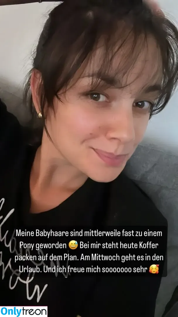 Janina Uhse nude photo #0122 (janinauhse)