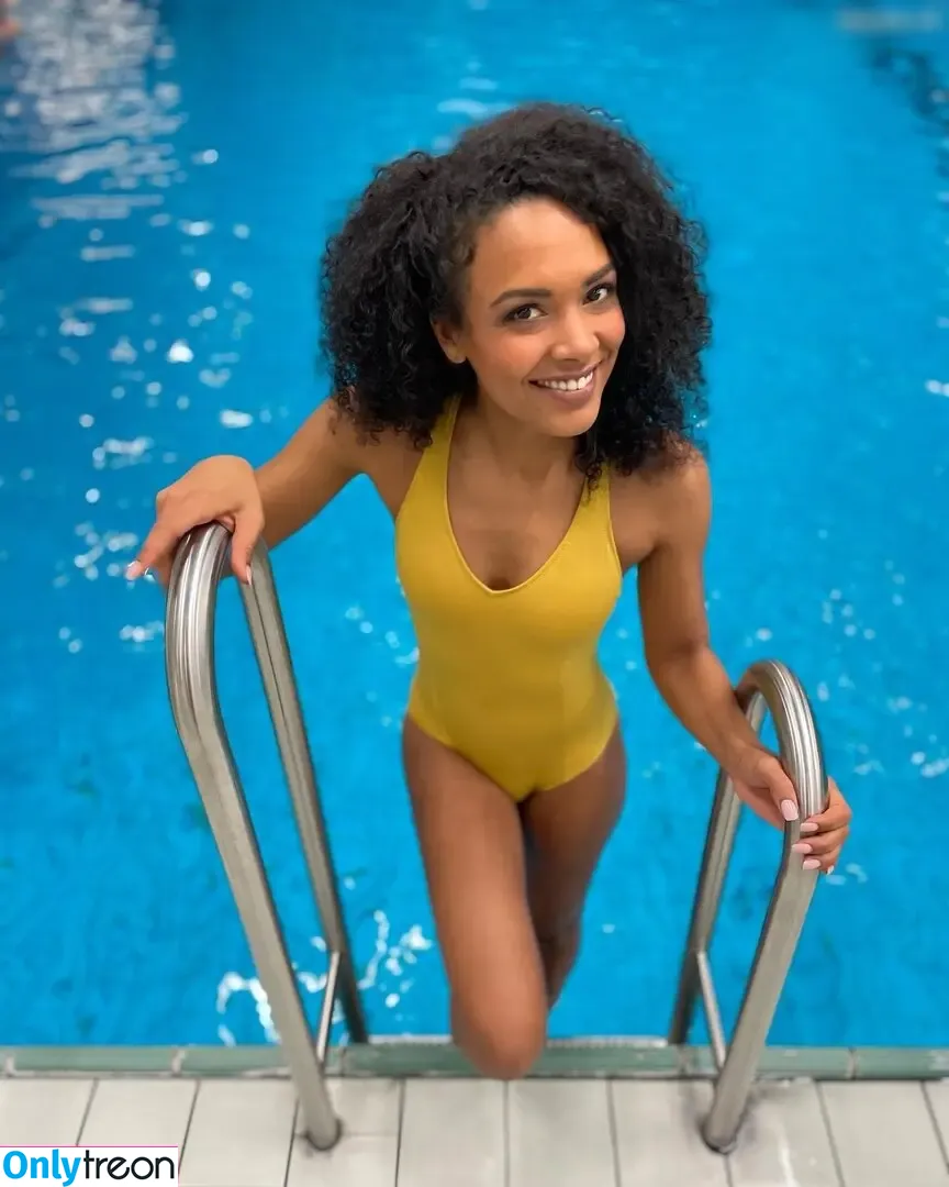 Janique Johnson nude photo #0008 (_janiquejohnson_)