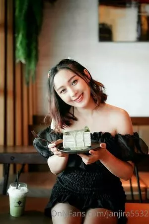 janjira5532 / janjira_jujang nude photo #0028