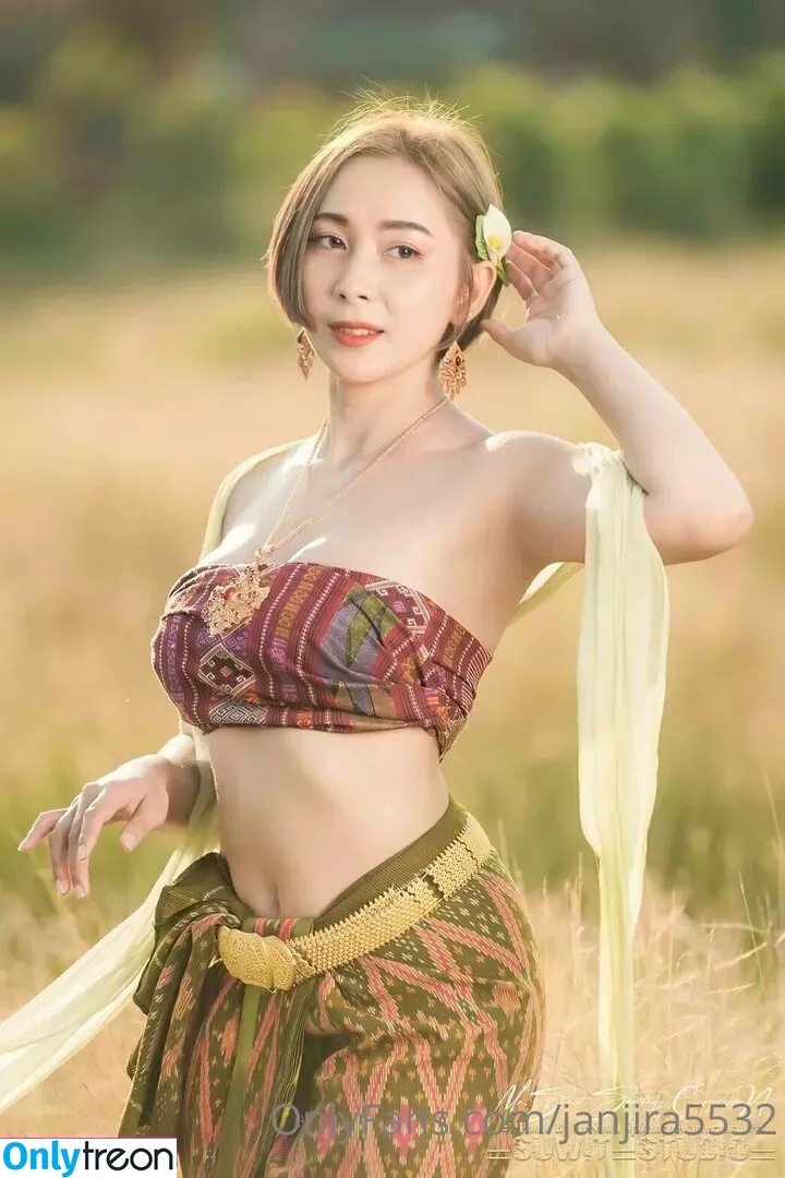 janjira5532 nude photo #0016 (janjira_jujang)