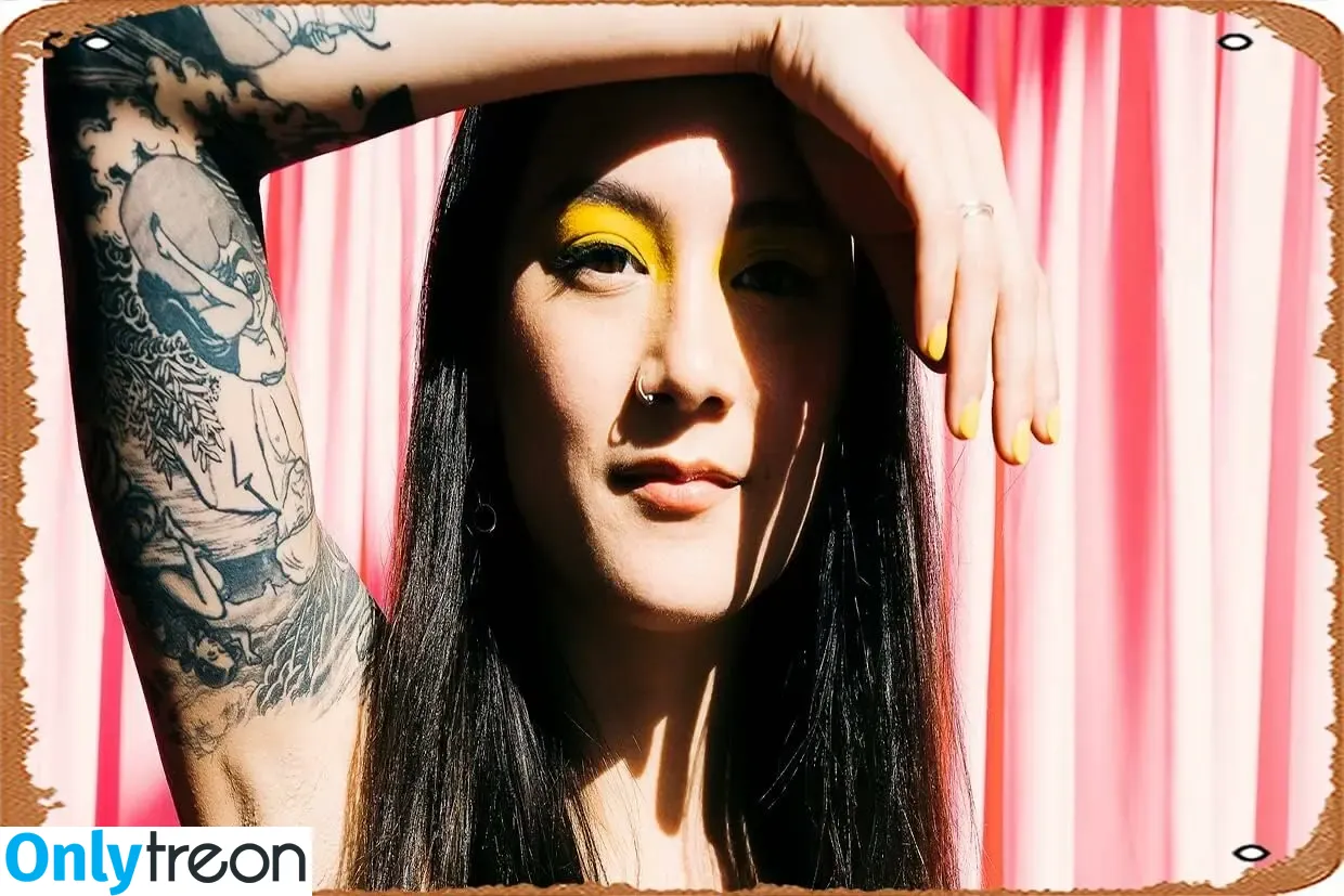 Japanese Breakfast nude photo #0104 (Michelle Zauner / jbrekkie)
