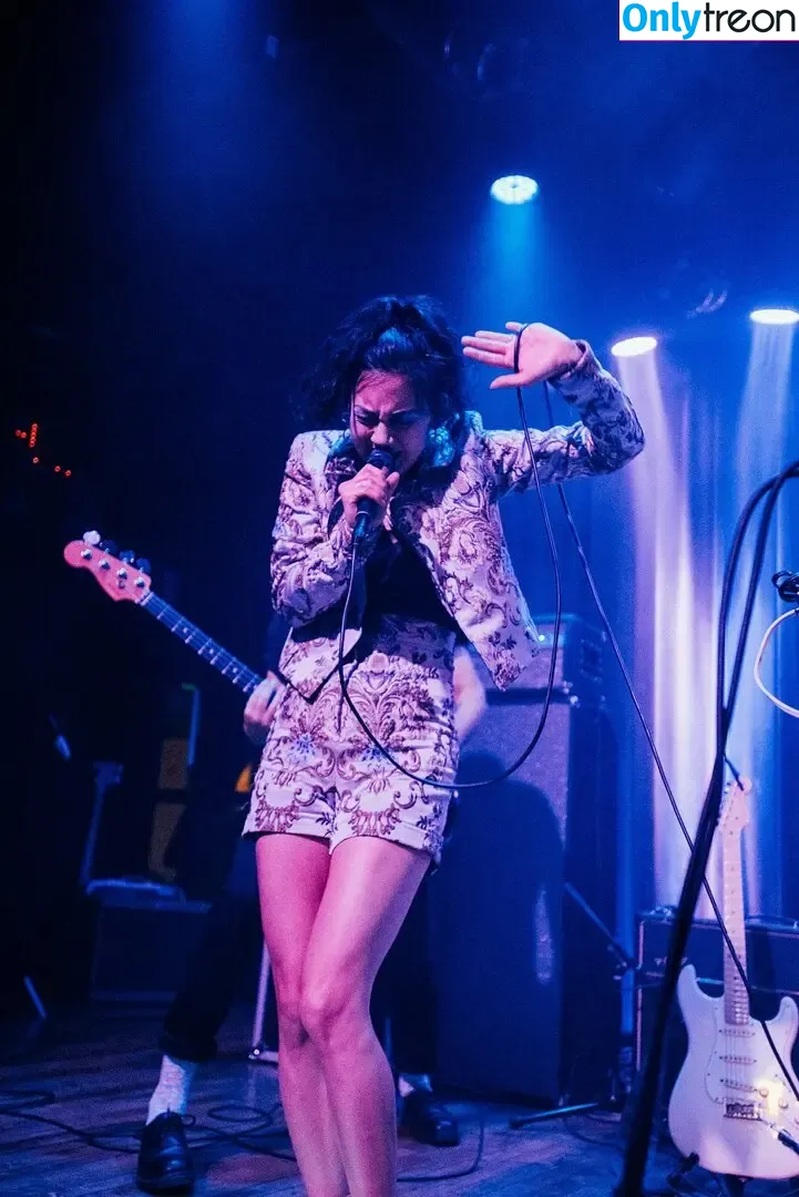 Japanese Breakfast nude photo #0123 (Michelle Zauner / jbrekkie)