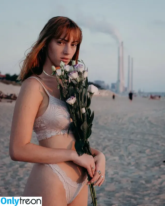 Jasmin Riechart nude photo #0001 (jasmin.riechart)
