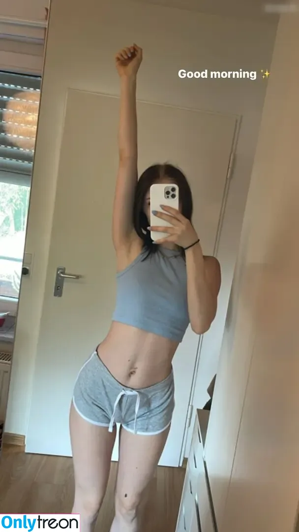 Jasmin Schneider nude photo #0174 (jasi_xx3)