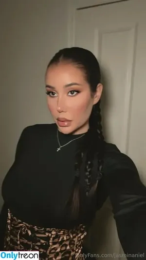 Jasminaniel / Jasmin Lahtinen nude photo #0001