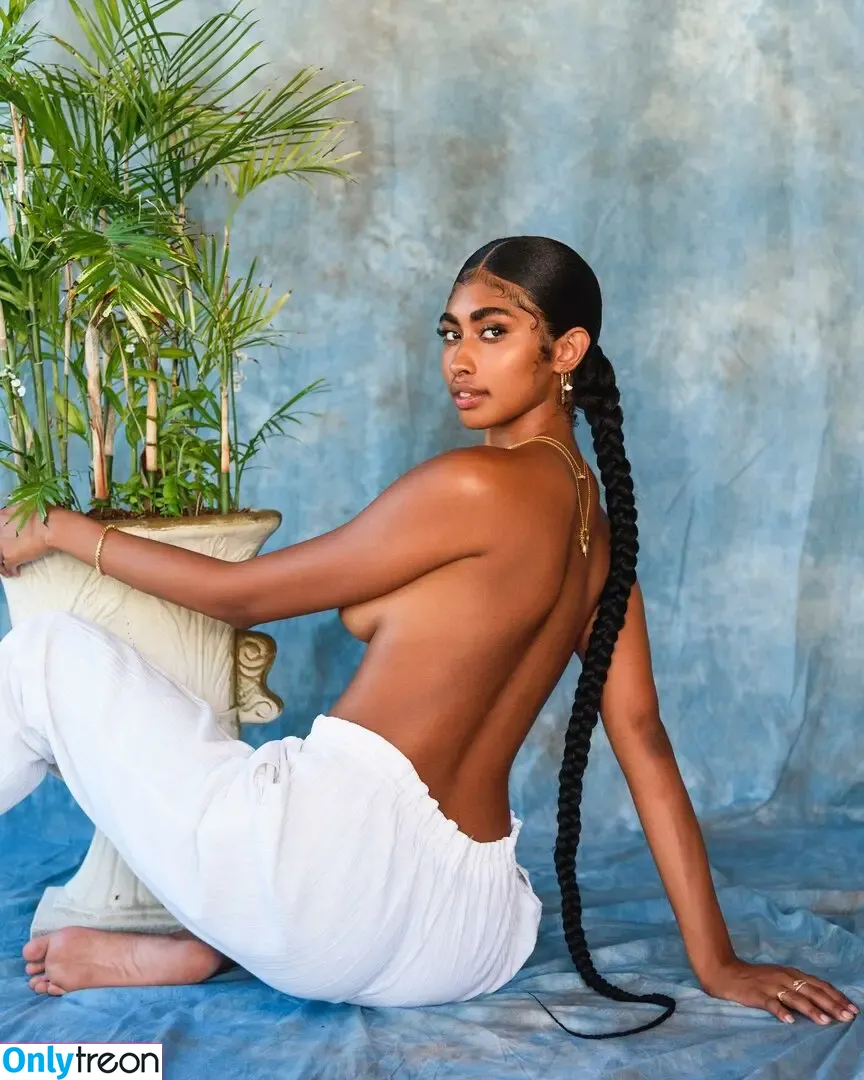 Jasmine Chola nude photo #0003 (Jasmine Blandford / jasmine.chola)