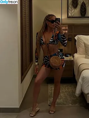Jasmine Sanders / Golden Barbie / golden_barbie / goldenbarbie / jasminesanders nude photo #0559