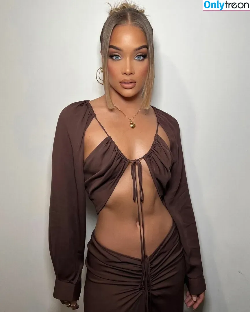 Jasmine Sanders nude photo #0003 (Golden Barbie / golden_barbie / goldenbarbie / jasminesanders)