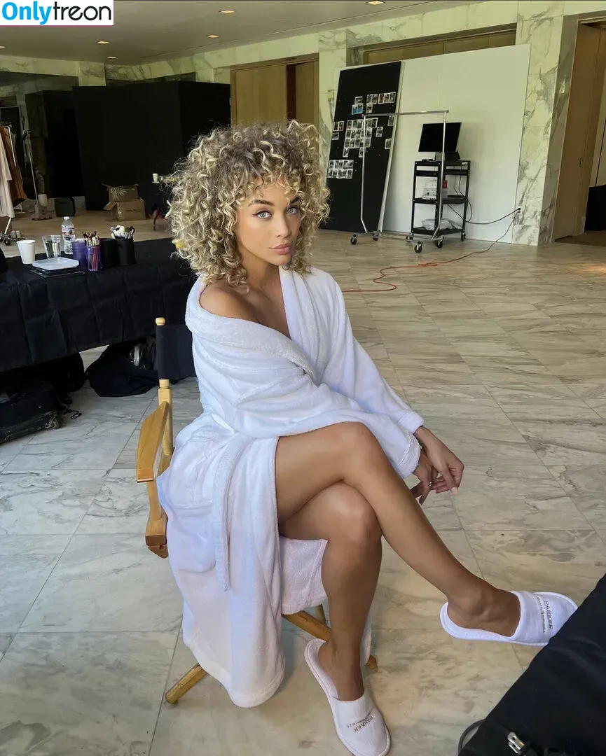 Jasmine Sanders nude photo #0006 (Golden Barbie / golden_barbie / goldenbarbie / jasminesanders)