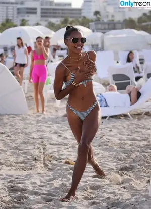 Jasmine Tookes / jastookes nude photo #0434