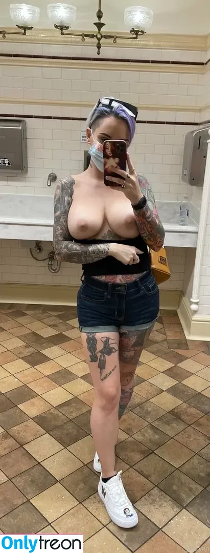 Jaylynn nude photo #0001 (jaylynn.sg)
