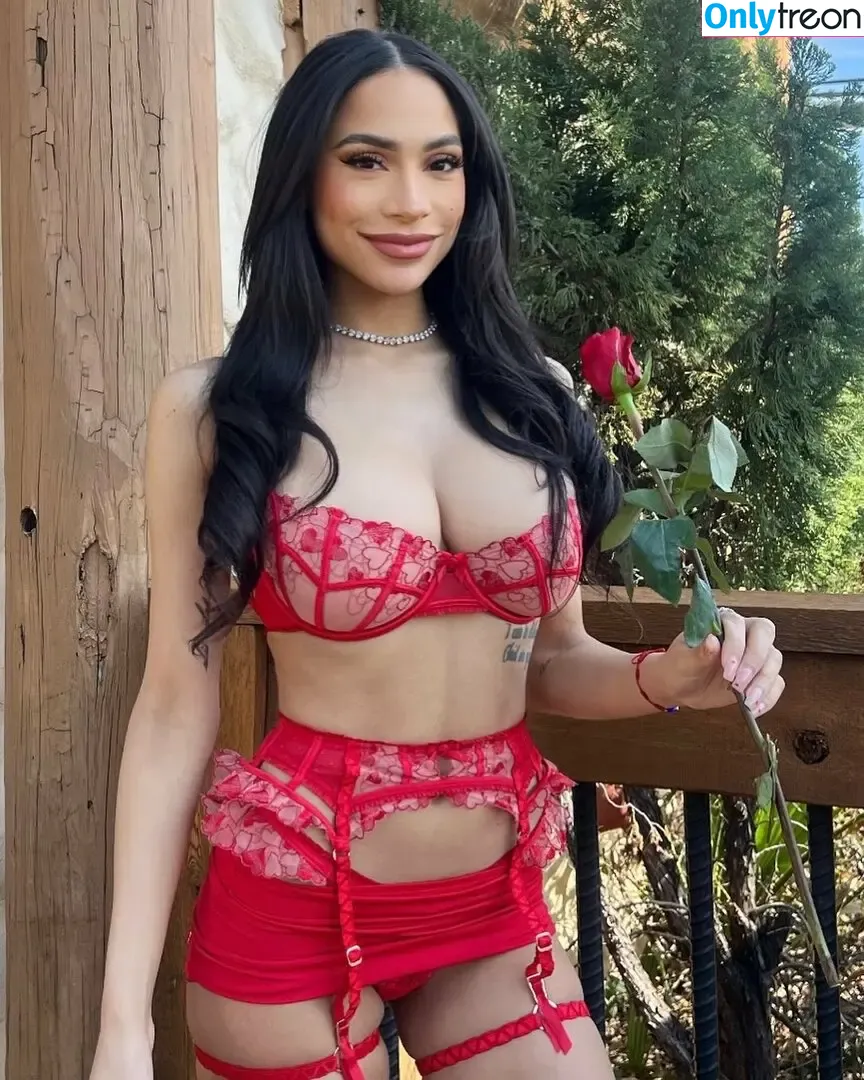 jaylynnpham nude photo #0023 (Jaylynn_amber / jaylynn / justjaylynn)