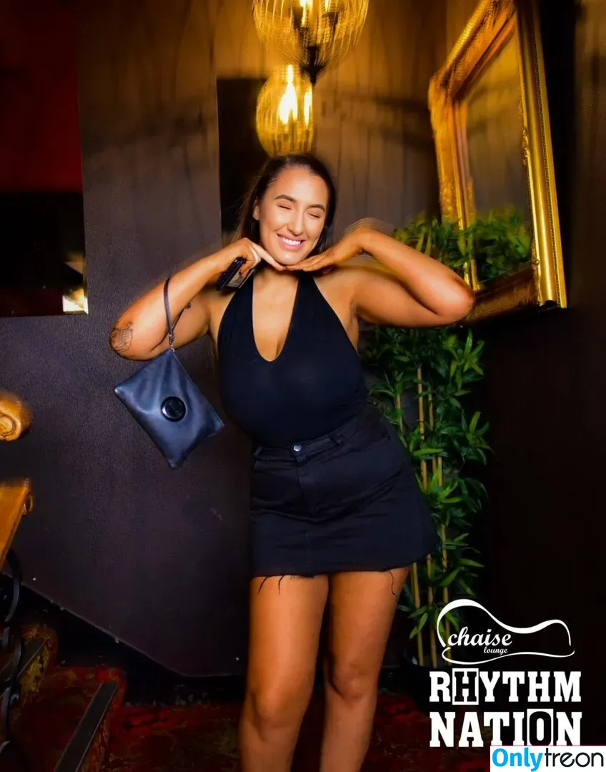 Jayme Lee nude photo #0027 (jaimeleecomedy / jjjaymelee)