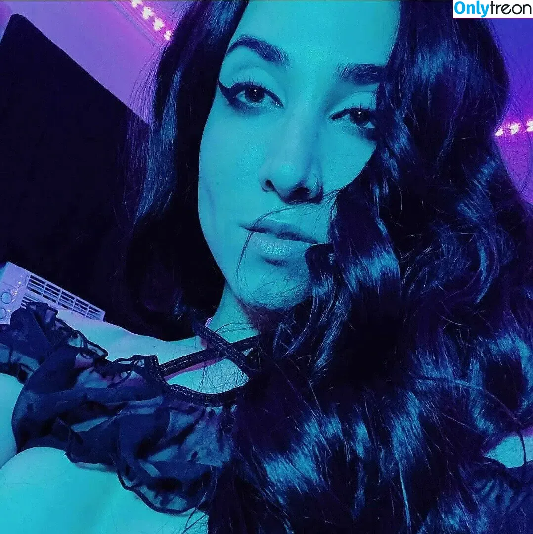 Jazdilia nude photo #0001 (jazalice)